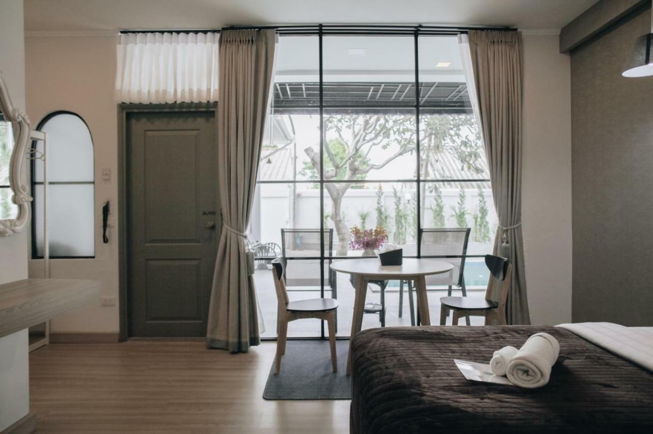 La Riva Boutique Hotel Kamphaeng Phet Exterior foto